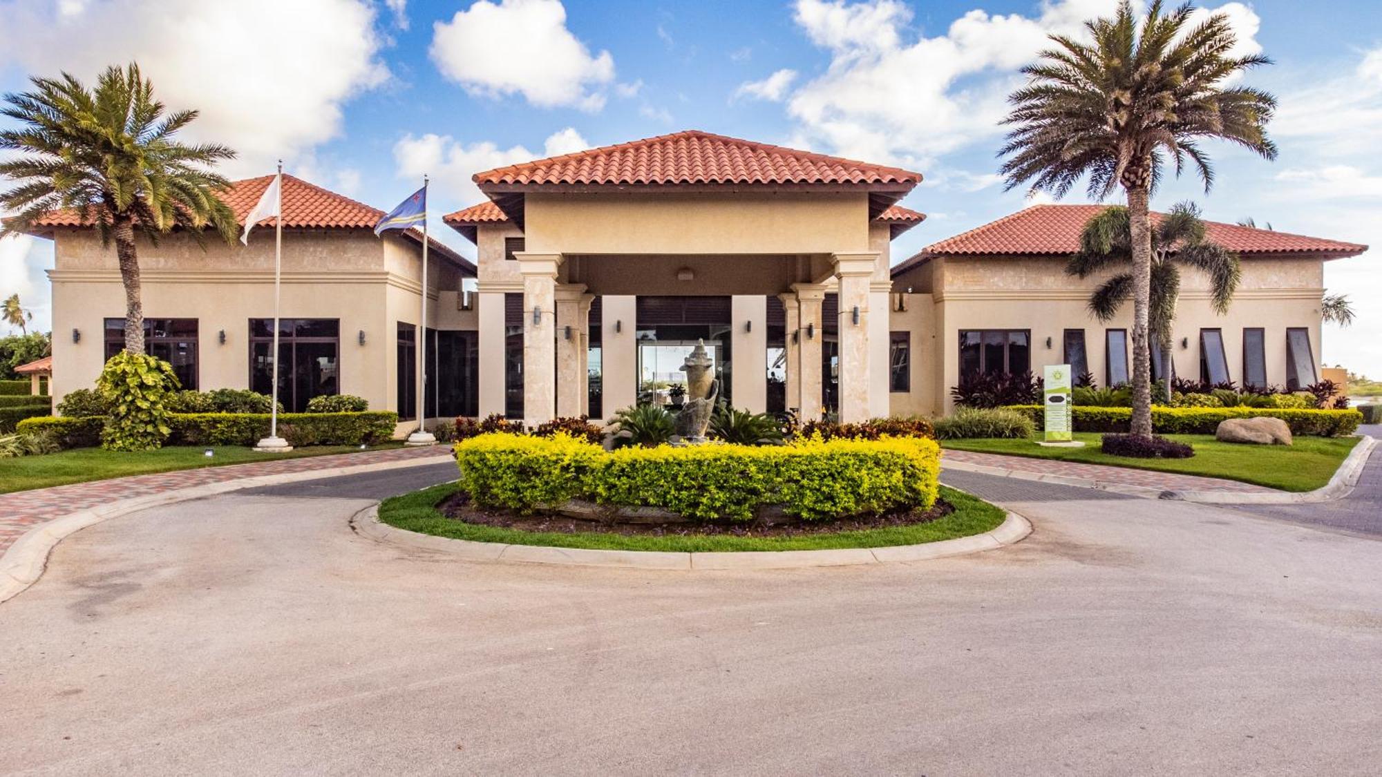 Bocobay Gold Coast Resort Palm Beach Exterior photo